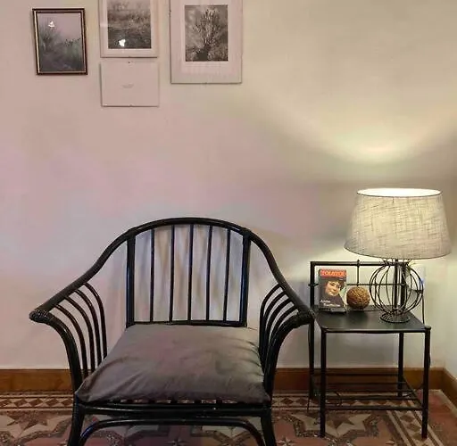 Holiday home Maisonnette De Plain-pied Plein Coeur Du Perche Ige (Orne)