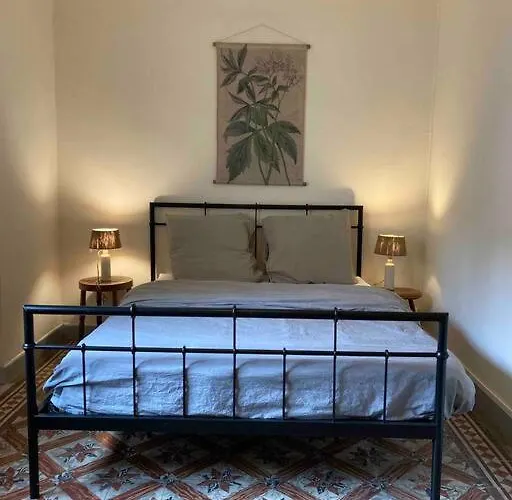 Holiday home Maisonnette De Plain-pied Plein Coeur Du Perche